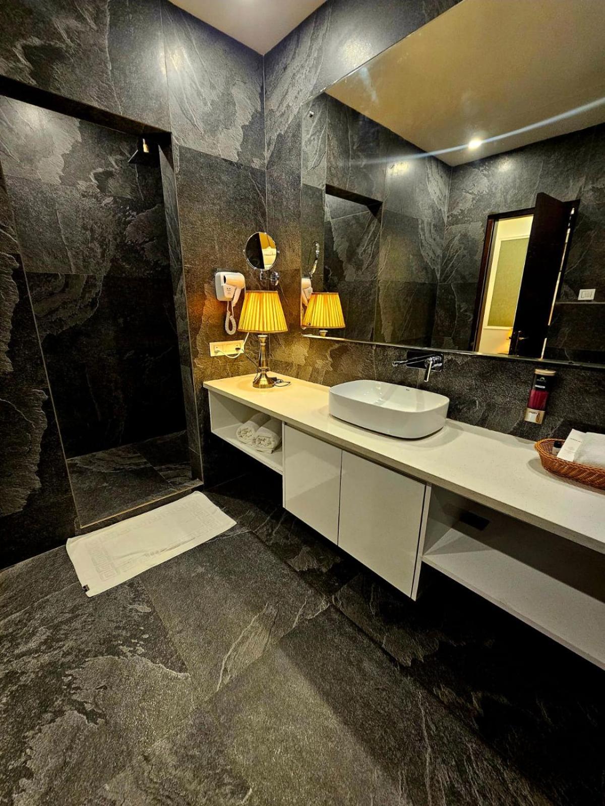 Corbett Tusker Trail Hotel Kashipur Екстериор снимка