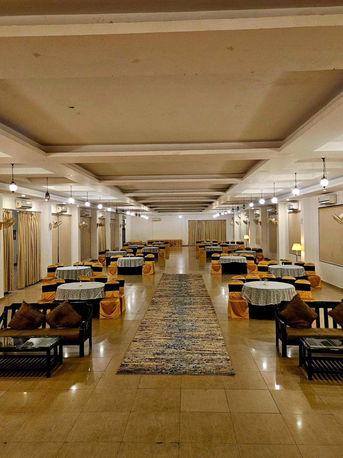 Corbett Tusker Trail Hotel Kashipur Екстериор снимка