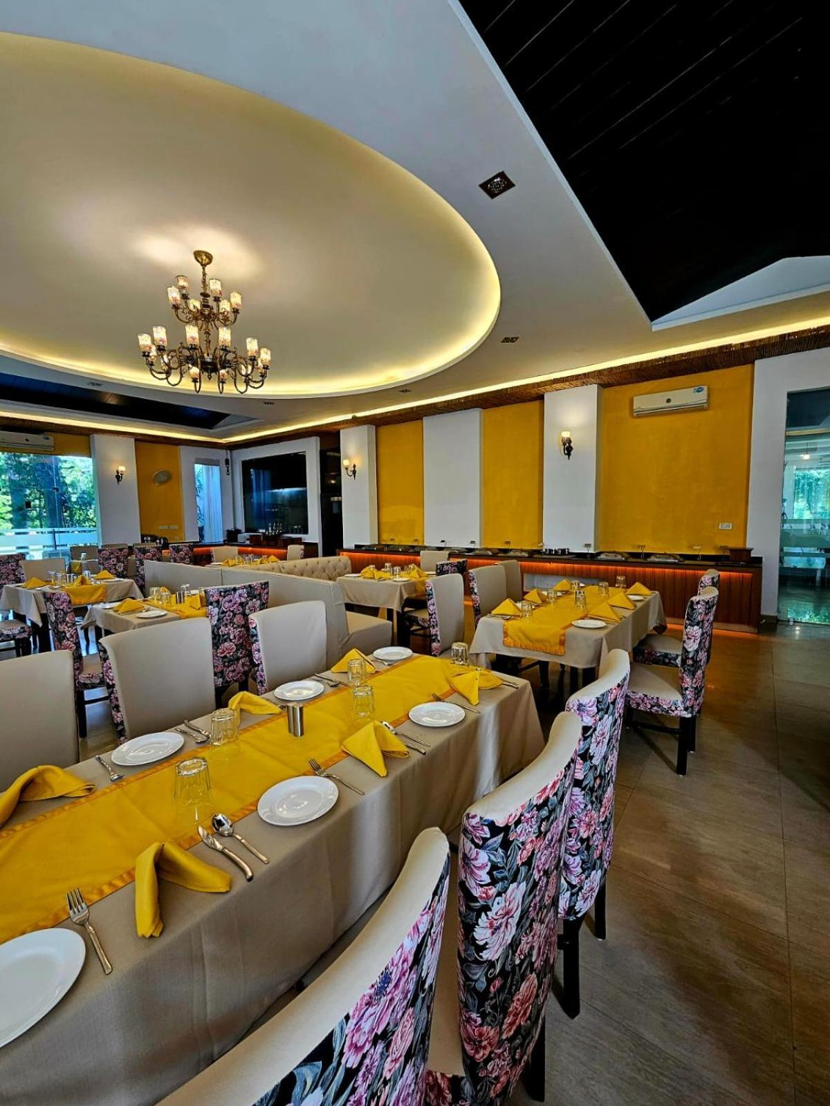 Corbett Tusker Trail Hotel Kashipur Екстериор снимка